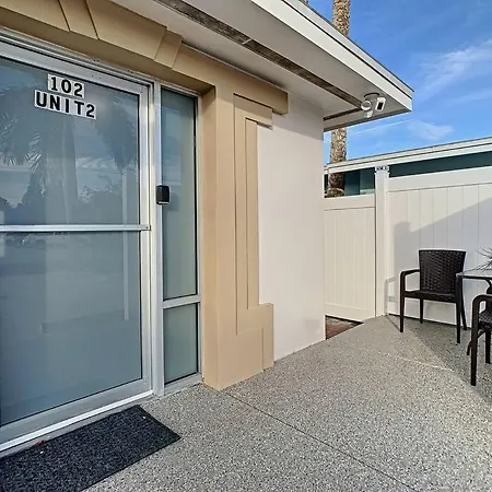 Steps From The Beach, Renovated 1Bd 1 Bth Clearwater Beach Exterior photo