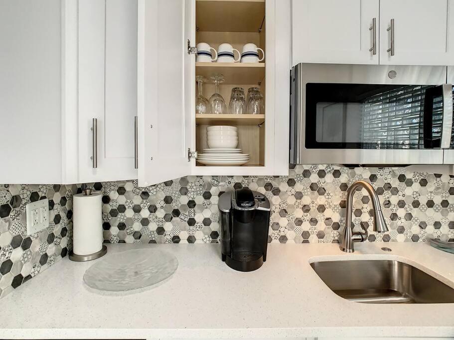 Steps From The Beach, Renovated 1bd 1 Bth Hébergement de vacances Clearwater Beach